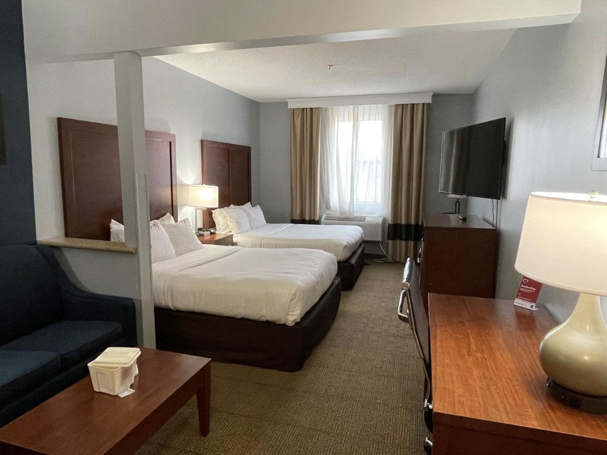 וולדורף Quality Suites מראה חיצוני תמונה