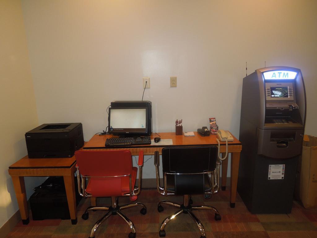 וולדורף Quality Suites מראה חיצוני תמונה