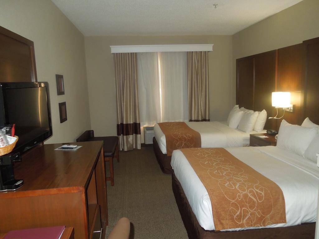 וולדורף Quality Suites מראה חיצוני תמונה