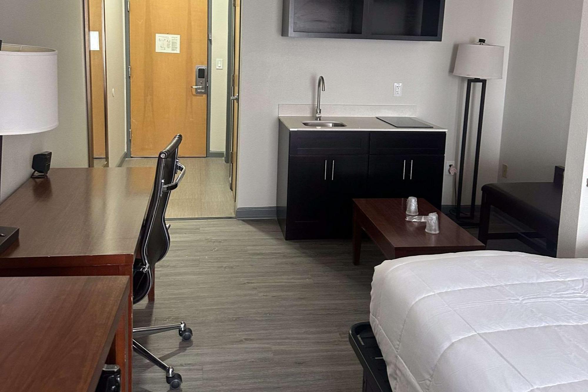 וולדורף Quality Suites מראה חיצוני תמונה