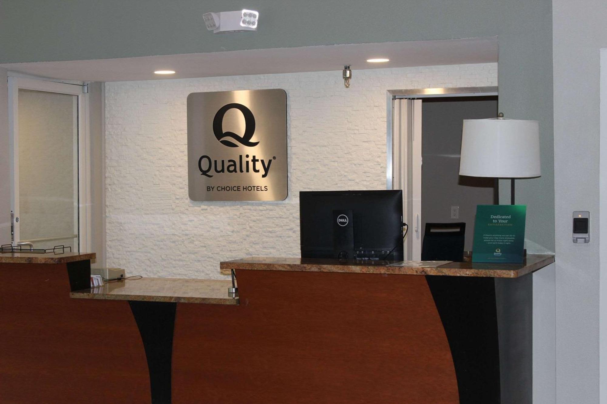 וולדורף Quality Suites מראה חיצוני תמונה